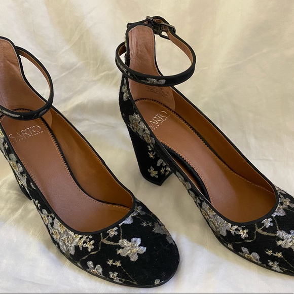 Franco Sarto Tapestry ankle strap pumps.  Size 8, 3.5”heels. Perfect condition - Picture 8 of 10